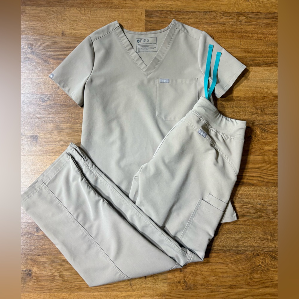 FIGS Boulder Scrub Set